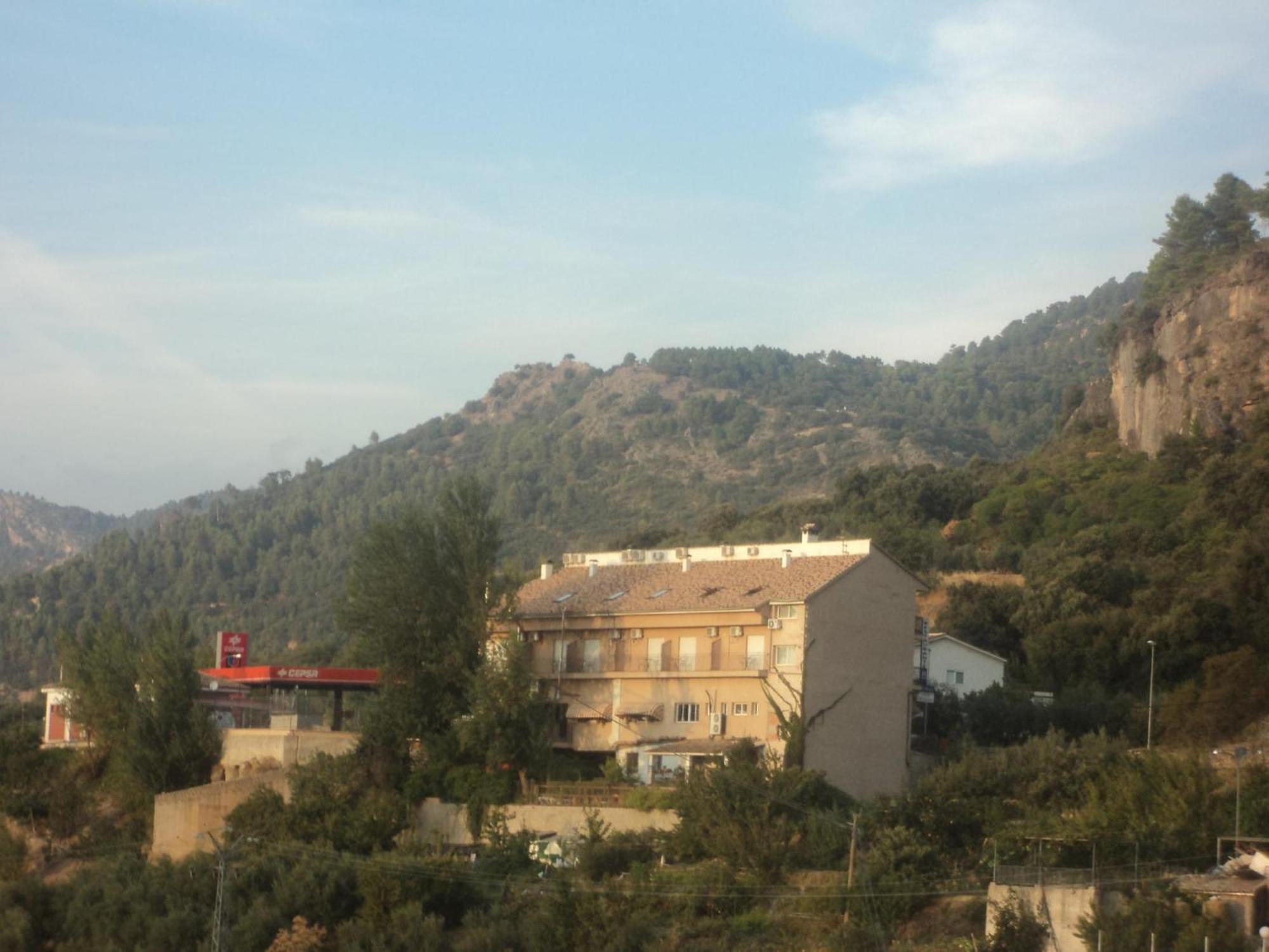 Hotel San Julian Burunchel Екстер'єр фото