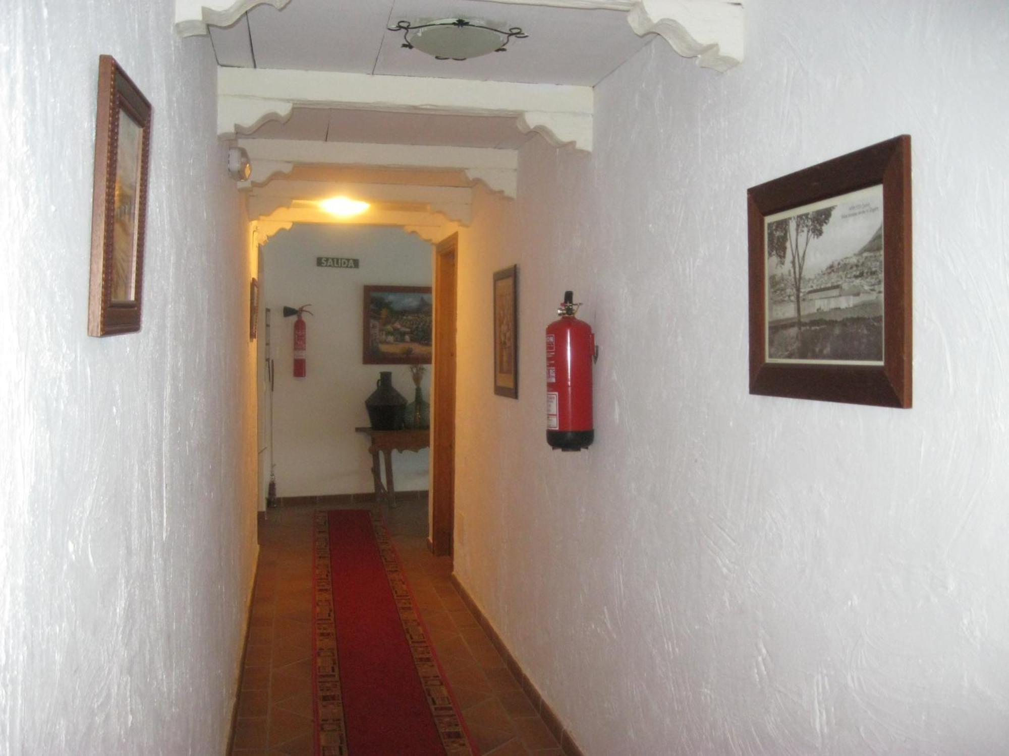 Hotel San Julian Burunchel Екстер'єр фото